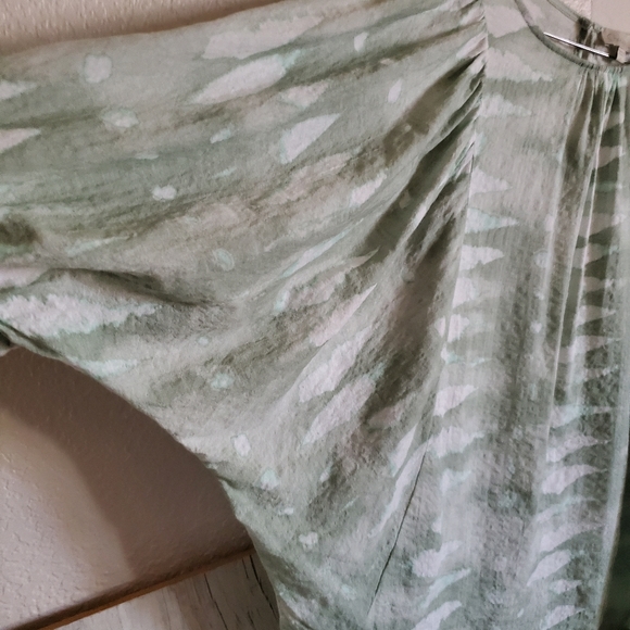 Chenault Rayon Blend Green White Tie Dye Pullover Blouse Sz L - Picture 4 of 7